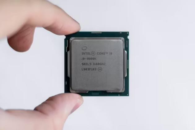 開放X86架構能否助英特爾翻轉局勢？